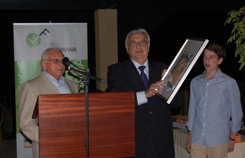 Homenaje del Foro Oromana y la sociedad alcalarea a Jos Antonio Mallado