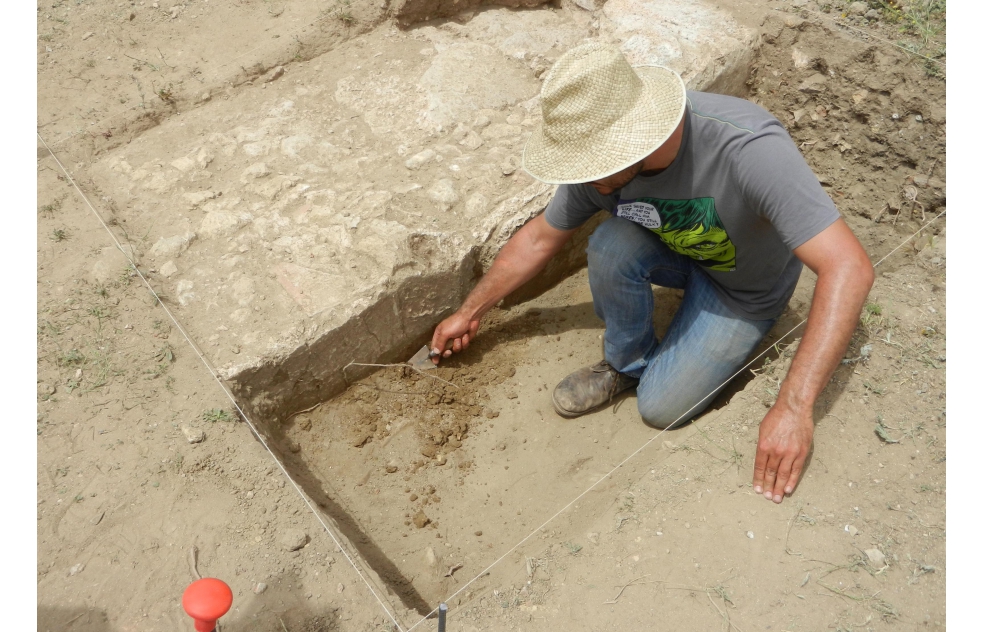 Arquelogos en Gandul por un da