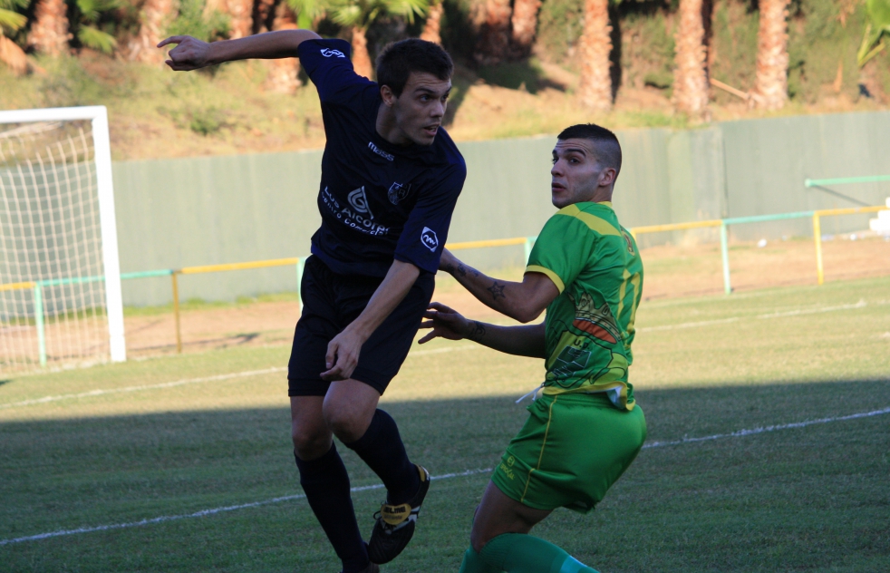 El CD Alcalá cae derrotado 1-0 ante el UD Los Barrios