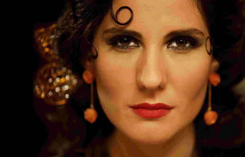 La cantante Diana Navarro presenta en el Riberas del Guadara su particular homenaje al flamenco