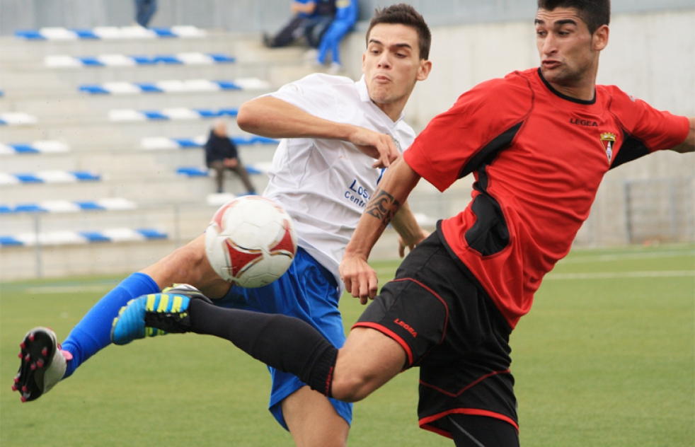 El CD Alcal derrota al Ayamonte CF (1-0) y suma su segunda victoria consecutiva