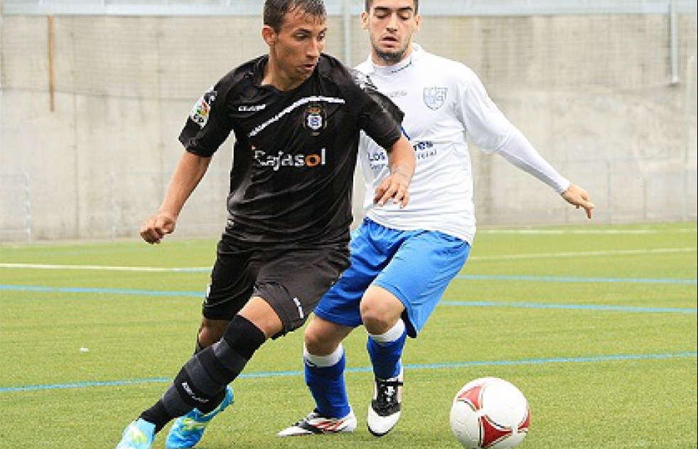 Empate del CD Alcal frente al filial del Cdiz (1-1)