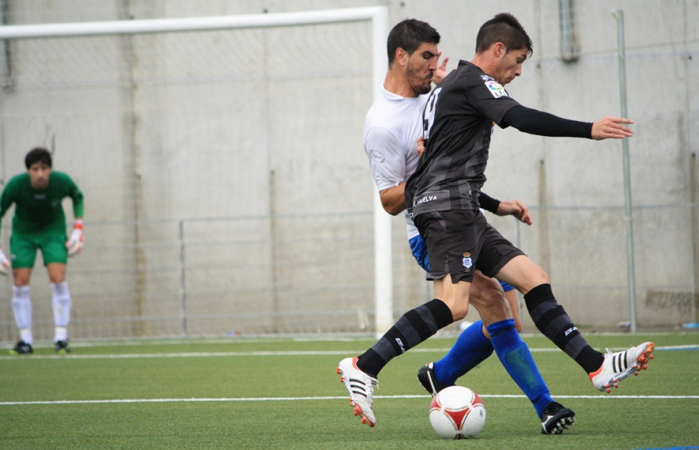 El CD Alcal cae derrotado 0-3 frente al Crdoba