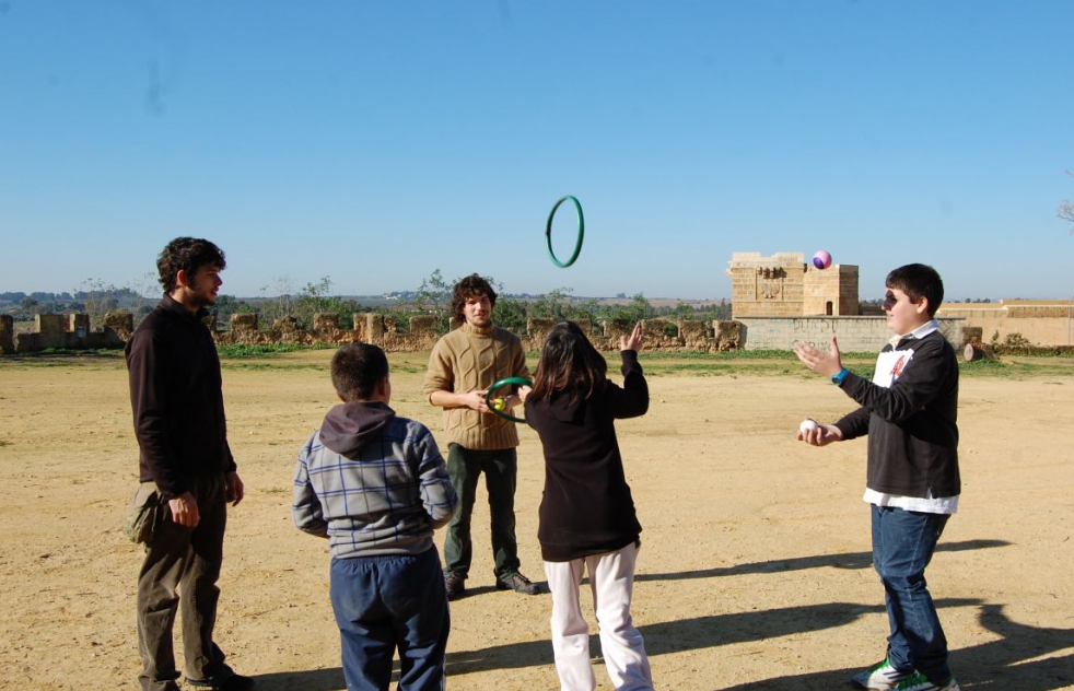 Escuela de Circo en el Castillo