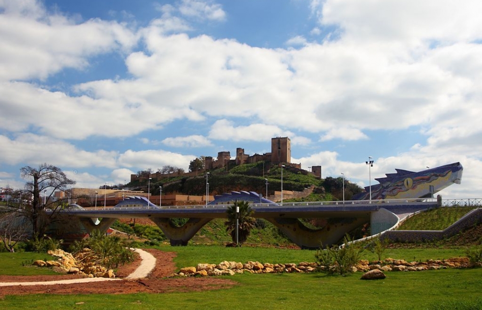 El Puente del Dragn cumple diez aos convertido en icono de la ciudad 