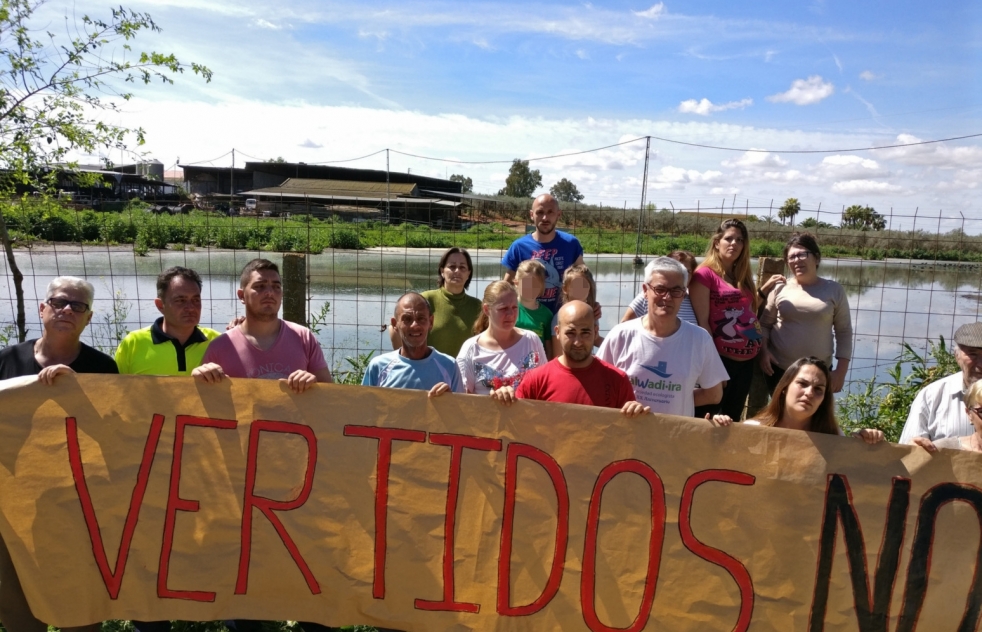 Concentracin en La Ruana-Pinos del Nevero contra el vertido de purines