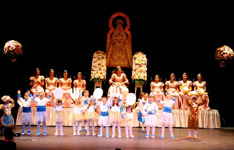 Vuelven las galas de la Virgen del guila al Gutirrez de Alba