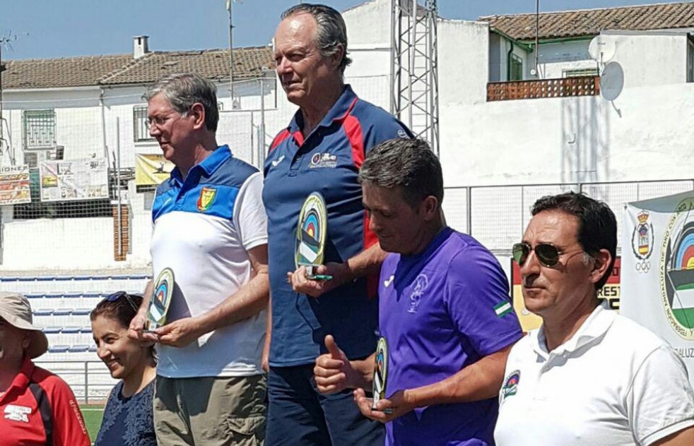 Triunfos de los arqueros de Alcal en el Campeonato de Andaluca