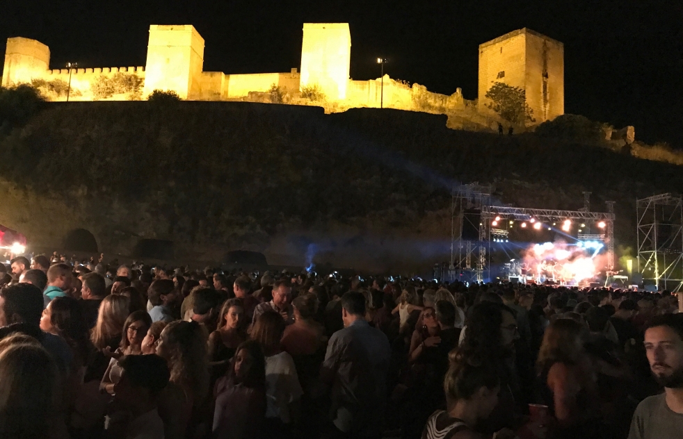 Ms de 4.000 personas en el II Festival de Verano Riberas del Guadara