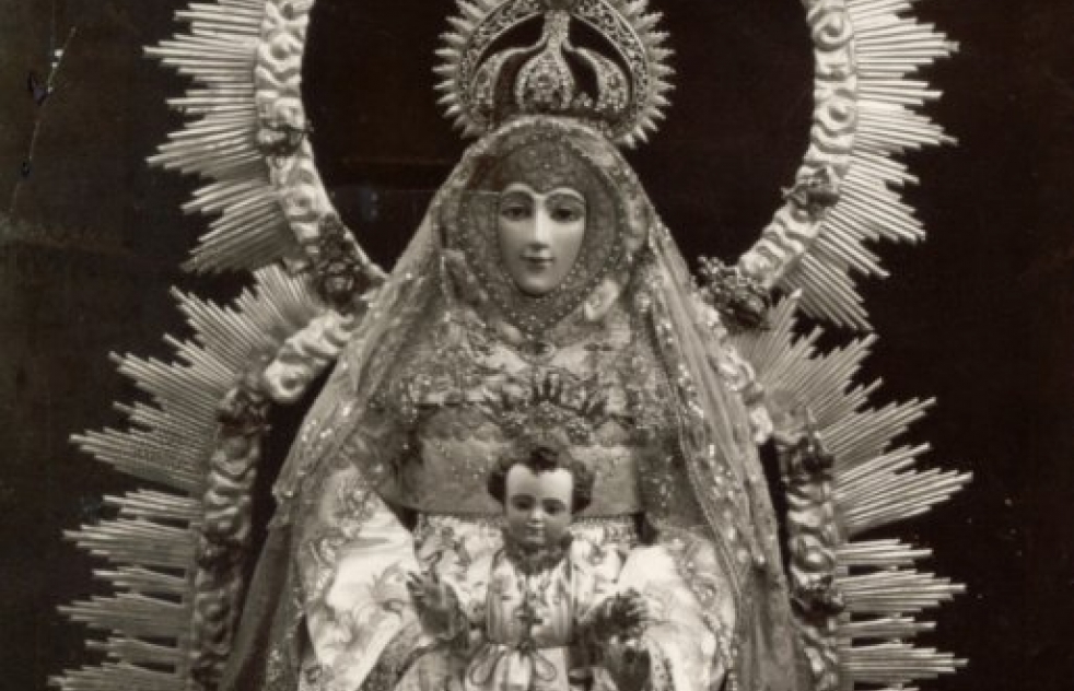 Dos imágenes de la Virgen del Águila, una misma devoción