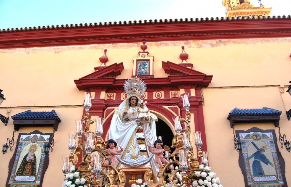 Los datos para seguir la procesin de la Virgen del Rosario de Santiago