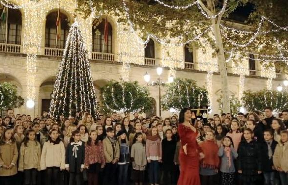 El coro del colegio Manuel Alonso felicitar a todos los andaluces la Navidad (vdeo)