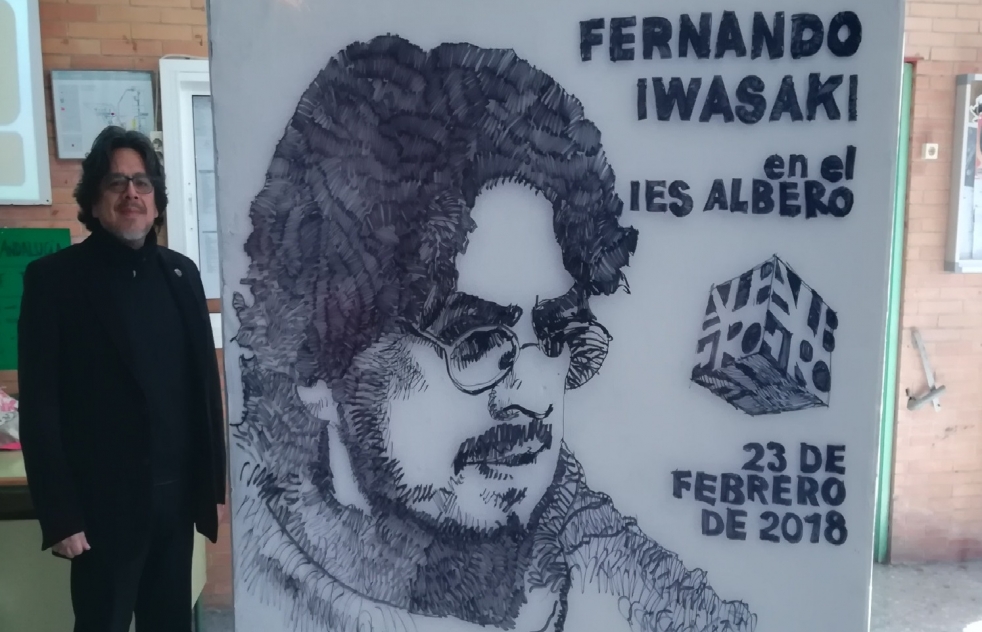 Fernando Iwasaki visita el instituto Albero