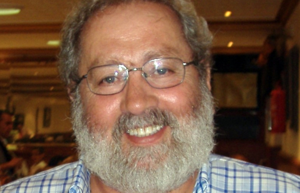 Presentación y lectura de Antonio Martínez Calle en Término