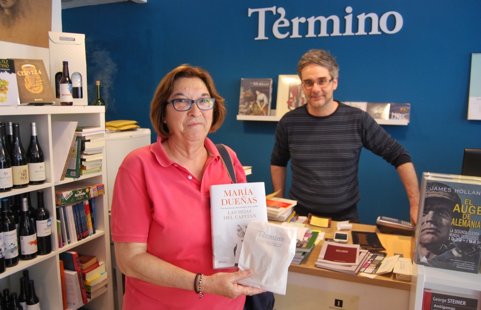 Panes y letras, lecturas teatralizadas y la presentacin de un poemario para celebrar el Da del Libro