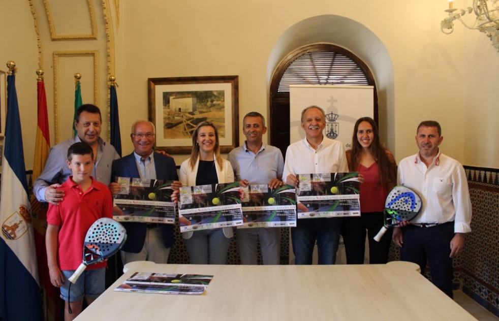 Ms de 300 parejas en el Campeonato de Andaluca de Pdel de Menores que organiza el Club de Tenis Oromana