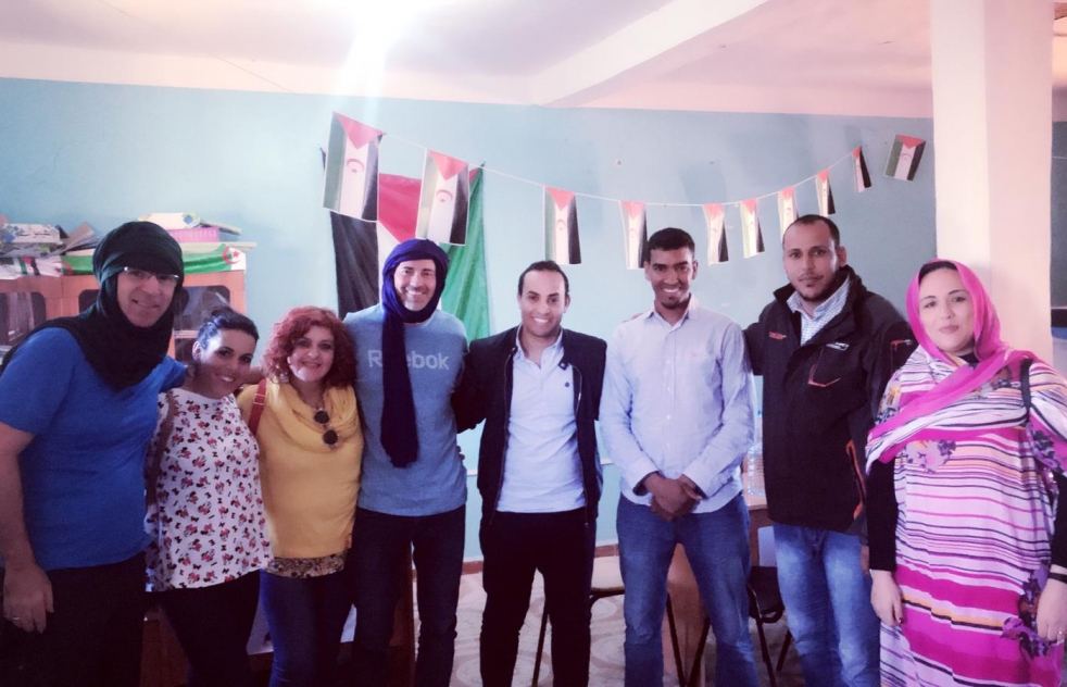 Portadores de solidaridad a los campos de refugiados de Argelia