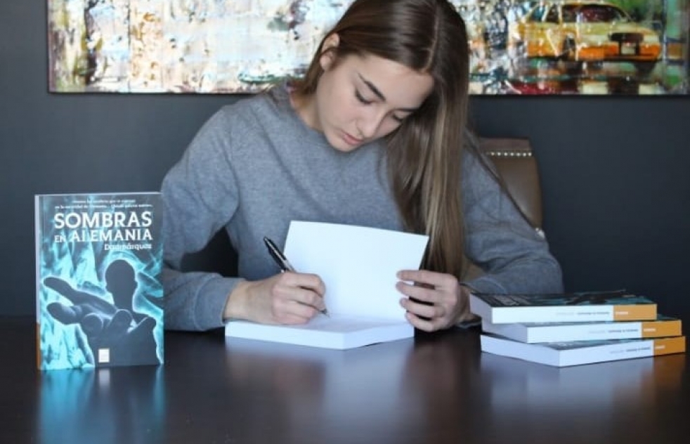  Dania Garca-Donas presenta su novela 