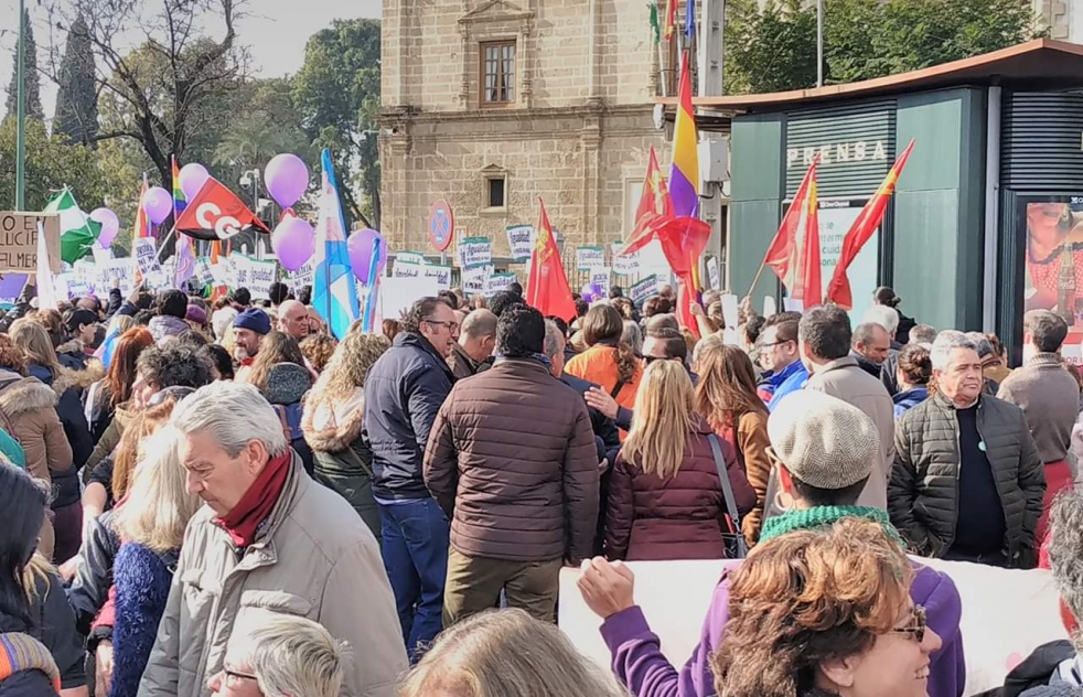 El PP denuncia la presencia de la alcaldesa y cuatro concejales en la ...