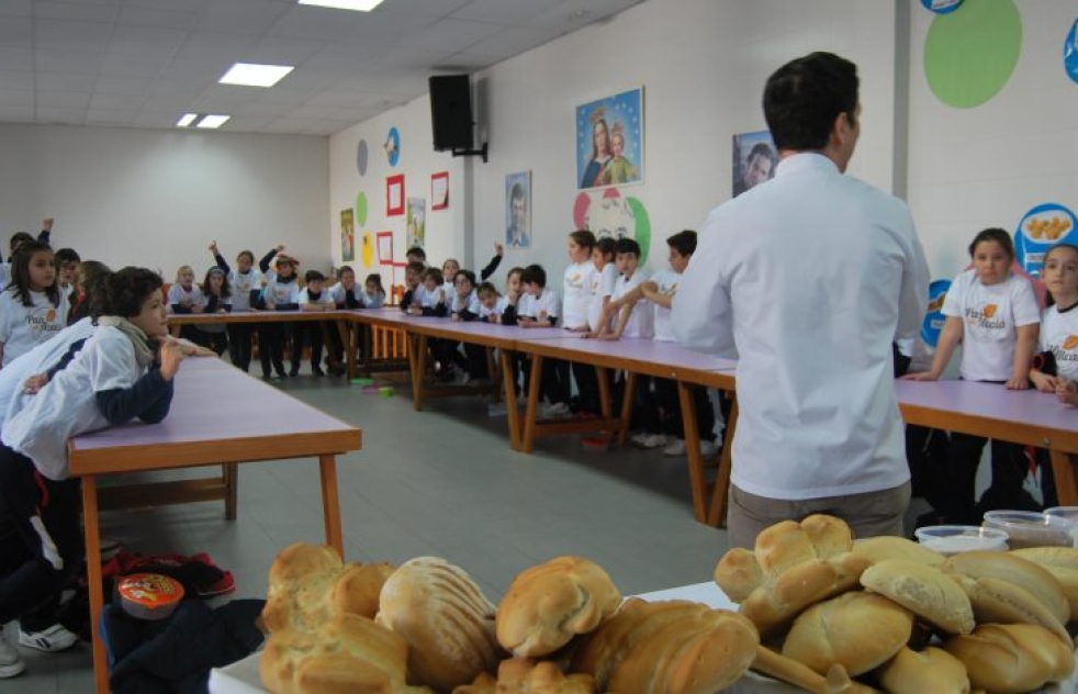 Vuelven los talleres escolares de la Asociacin de Panaderos