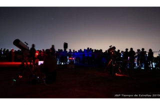 Ms de 500 personas en la ruta nocturna astronmica de 