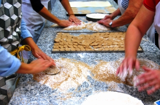 El IES Leonor de Guzmán y los empresarios de Alcalá logran el ciclo formativo de panadería y confitería