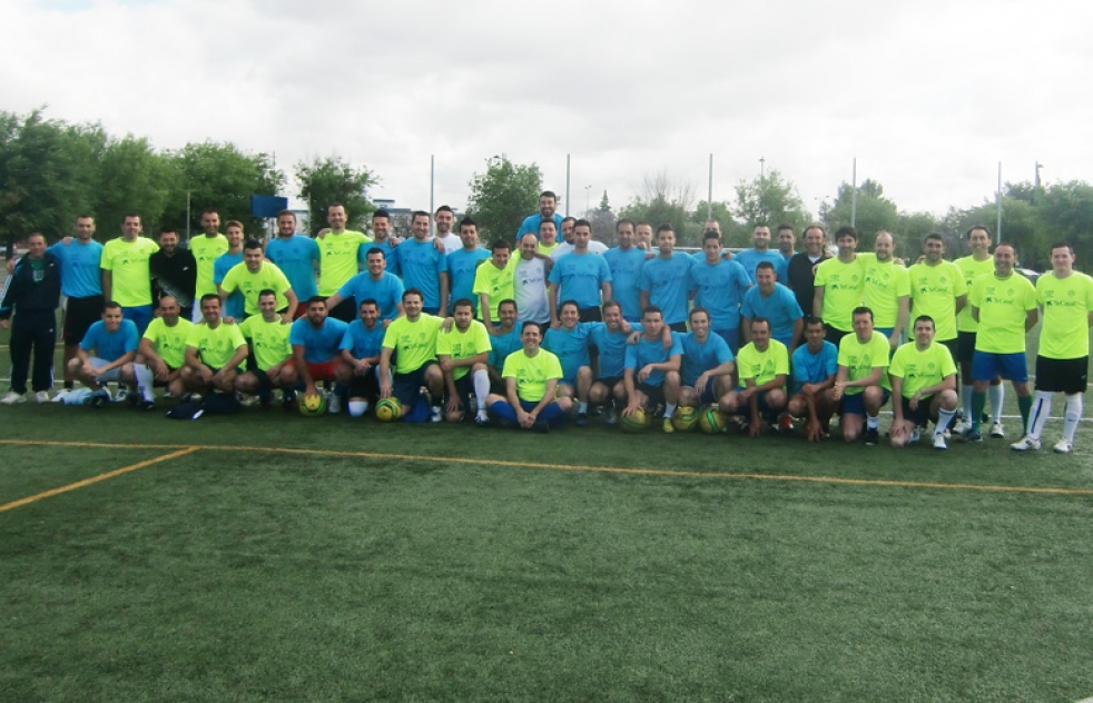 El CD Mosquito celebr su 40 aniversario con un partido de jugadores veteranos del club 
