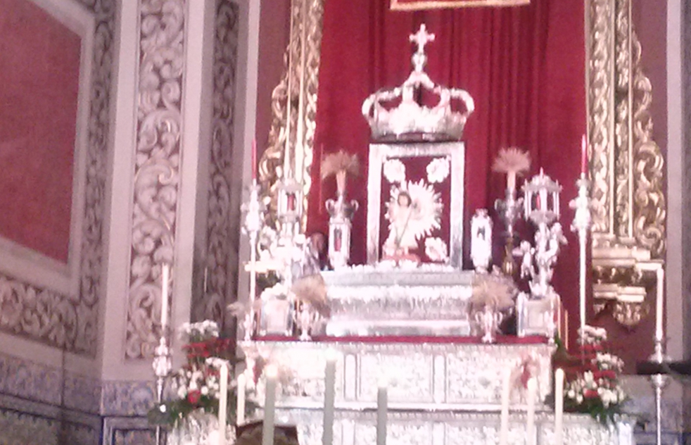 Vigilia de adoracin al Santsimo Sacramento en la parroquia de San Sebastin