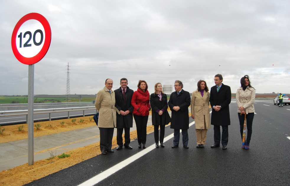 Fomento aprueba el proyecto de terminacin de obras del tramo Alcal-Dos Hermanas de la SE-40 