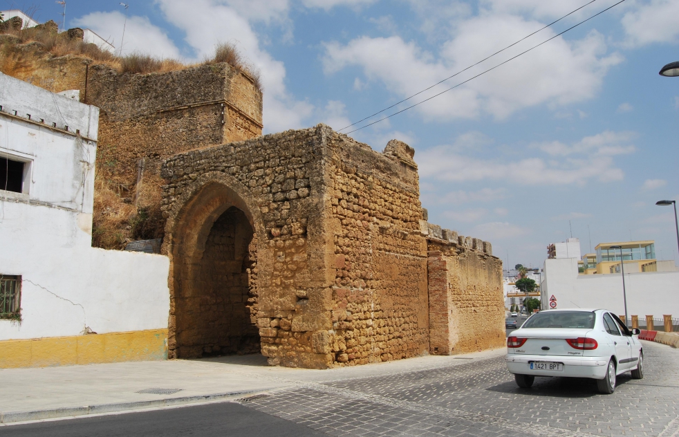 El arco de San Miguel se libra del paso de vehculos