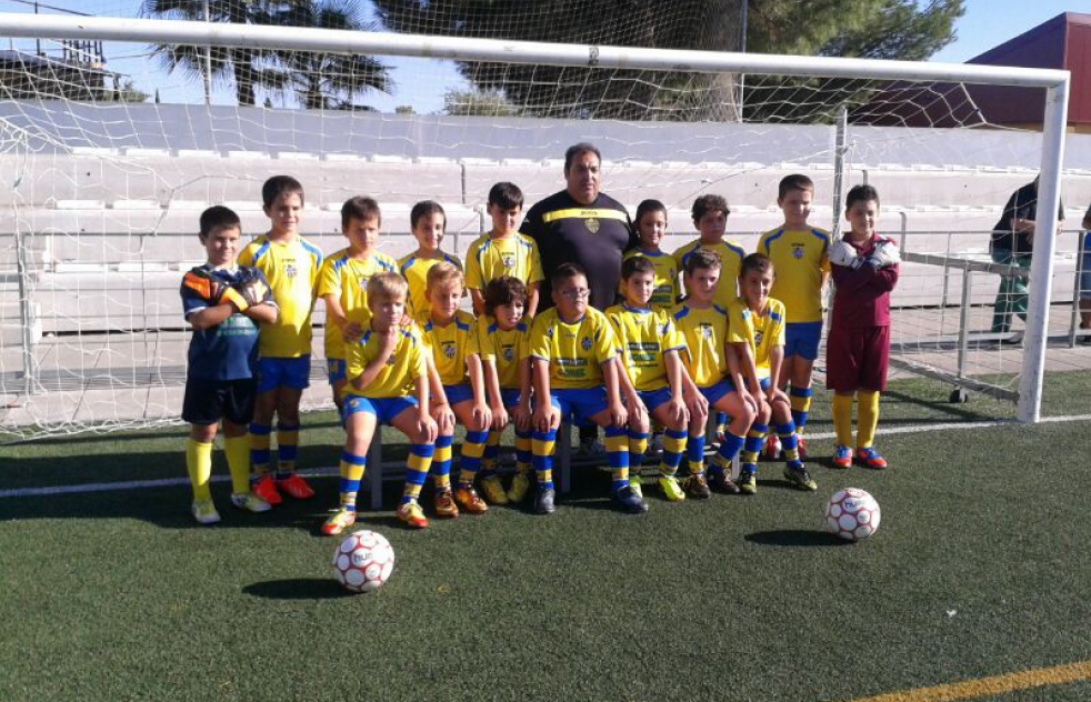 Mosquito Benjamn B (8-4) CD Los Caminantes