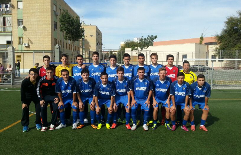 El equipo juvenil del Mosquito, lder en solitario