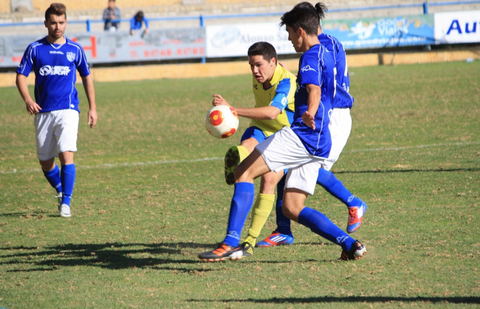 El CD Alcal logra un empate contra el Coria (1-1)