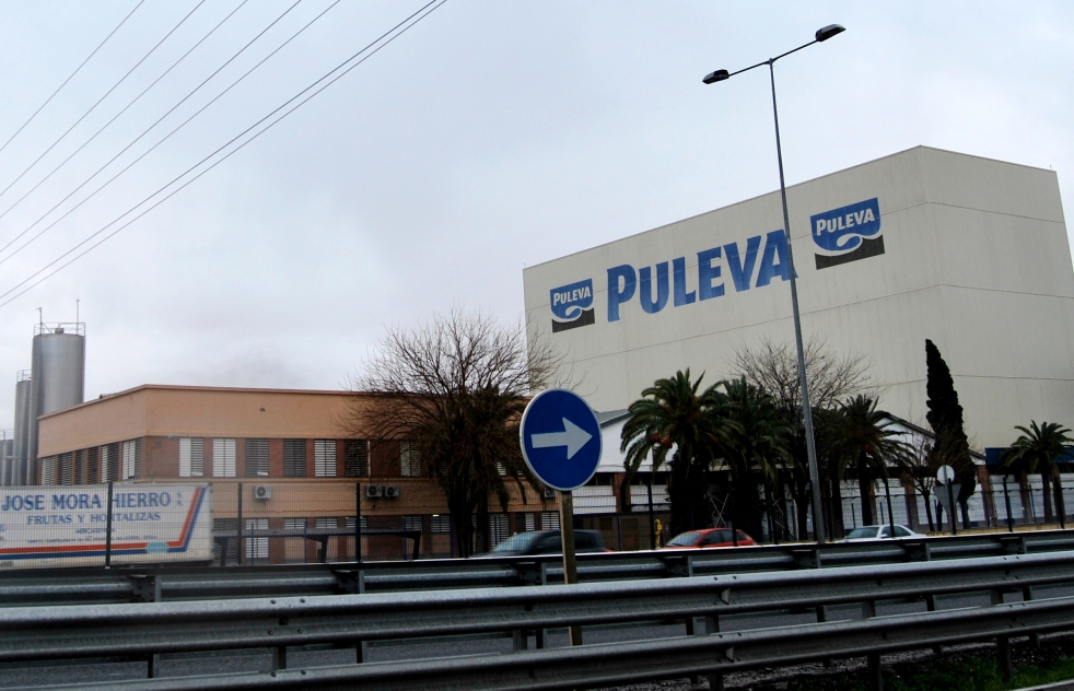 Los empleados de Puleva rechazan el traslado a Granada