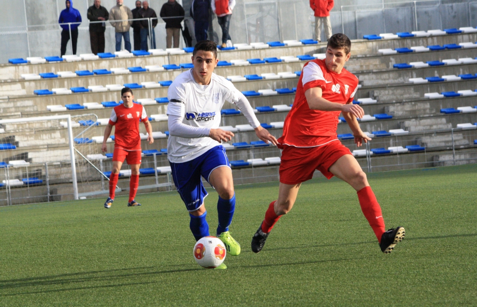 El CD Alcal gana (2-0) al Xerez