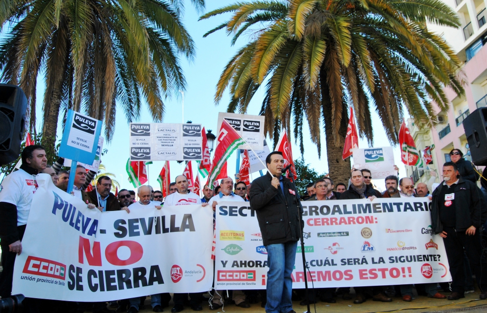 Manifestacin contra el cierre de la planta de Puleva