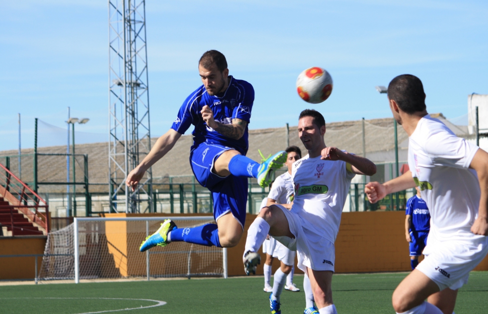 El CD Alcal logra tres nuevos puntos en La Palma (0-1)