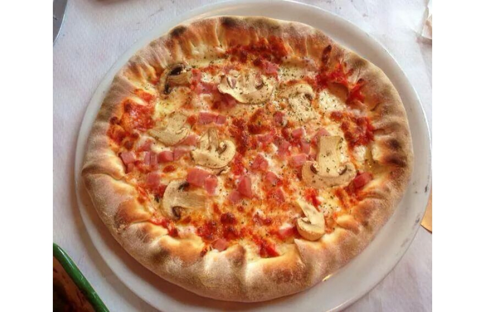 Dos pizzas por 8 euros este jueves en Nuova Trattoria Fratelli