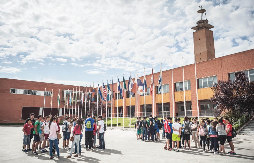 La Pablo de Olavide entre las 10 universidades espaolas con ms demanda de sus grados