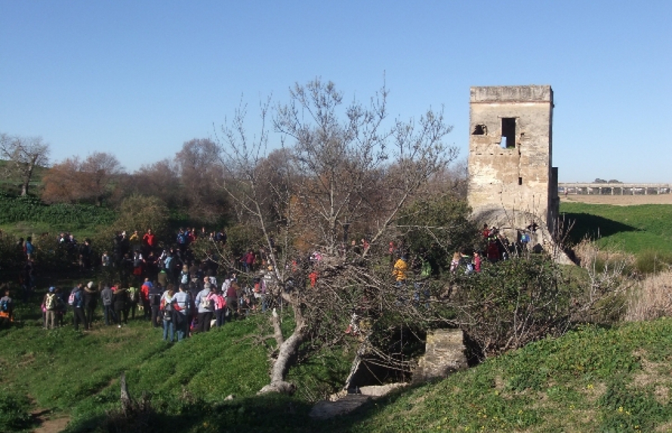 Ms de 200 personas en la ruta de Alwadi-ira al molino de Cerraja