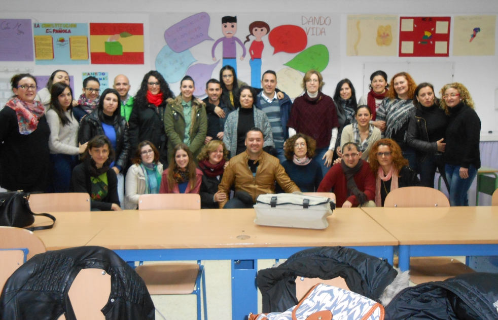 Encuentro entre Paz y Bien y los alumnos del IES Doa Leonor de Guzmn