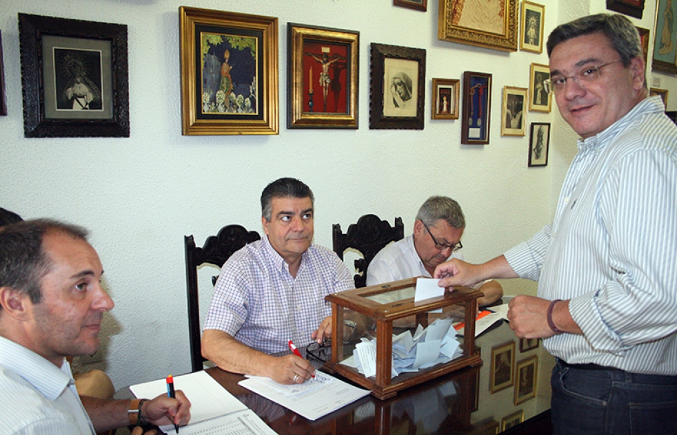 Jos Enrique Oliver Aguilar, nuevo hermano mayor de la Amargura