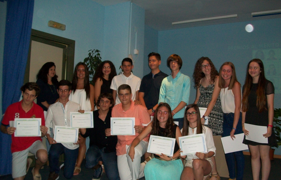 El IES Profesor Tierno Galvn celebr su tradicional ceremonia de clausura del curso