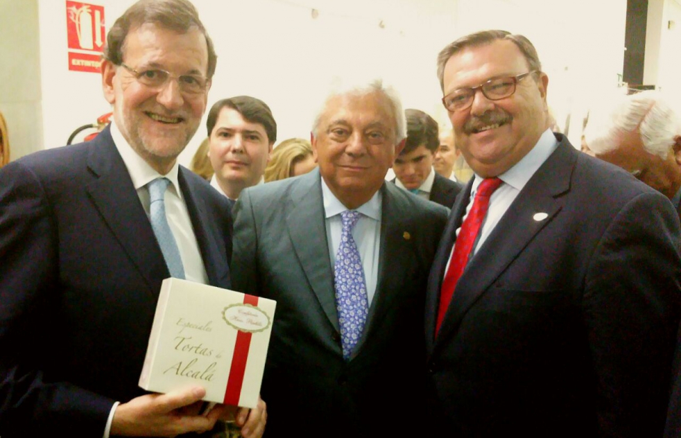 El presidente, Mariano Rajoy, ya conoce las Tortas de Alcal